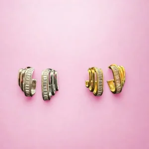 Les boucles d'oreilles Reflet de Gala incarnent le charme et la sophistication