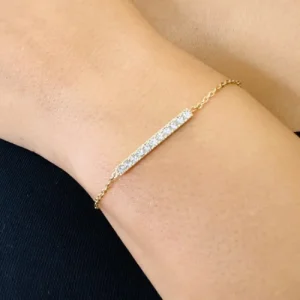 le bracelet Sofia se distingue par son intemporalité