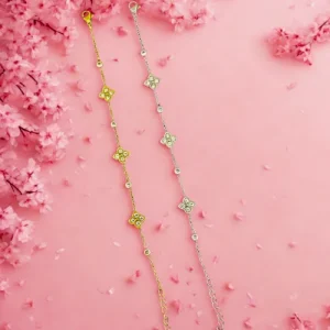 Le bracelet By Flower est de ces bijoux que l’on ne se lasse jamais de porter