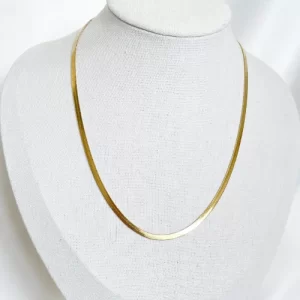 Collier Lila petit modèle : Élégance et style raffinés