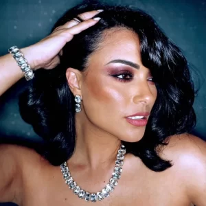 Parure Julie : Élégance en Acier Inoxydable et Strass